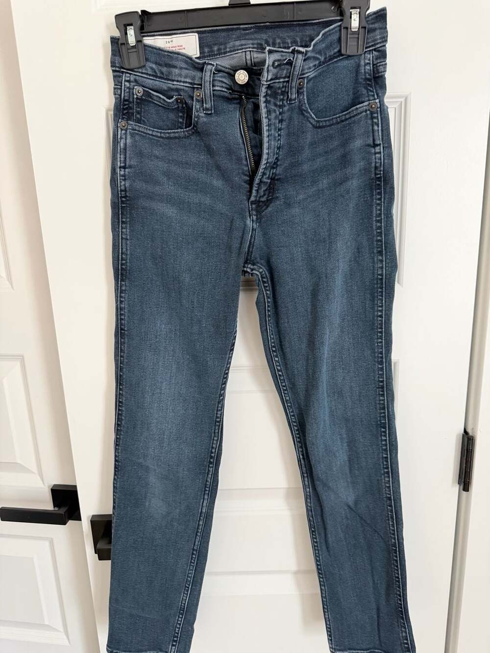 Gap True Skinny Jeans Size 26